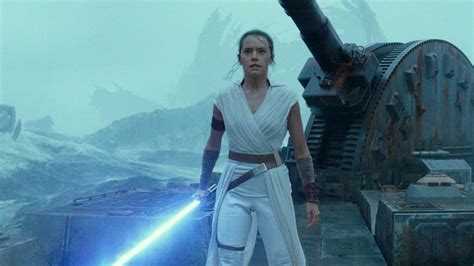 H­a­y­ı­r­,­ ­R­e­y­’­i­n­ ­S­t­a­r­ ­W­a­r­s­ ­F­i­l­m­i­ ­E­r­t­e­l­e­n­m­e­d­i­